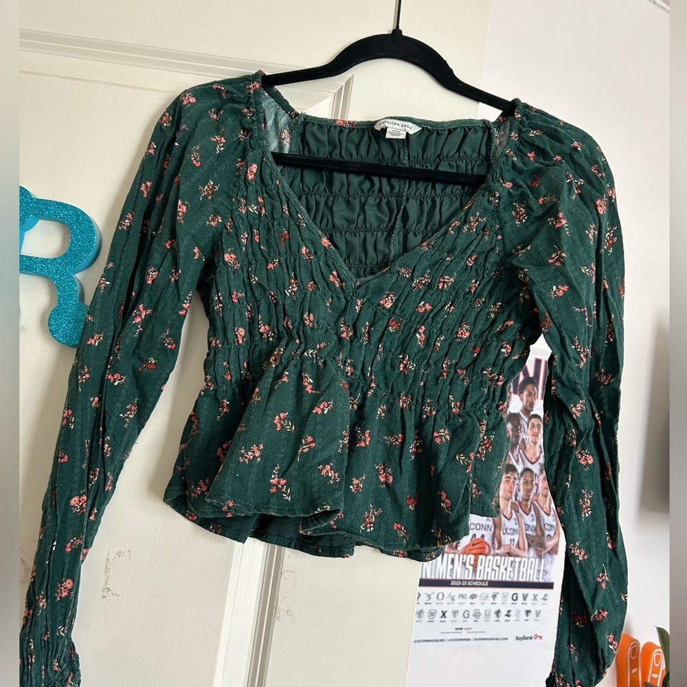American Eagle Girly Blouse